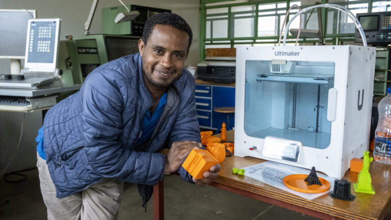 Dozent Tesfaye Kassahun ist einer der Initiatoren des neuen Alumni-Vereins.