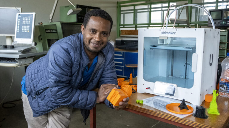 Dozent Tesfaye Kassahun ist einer der Initiatoren des neuen Alumni-Vereins.