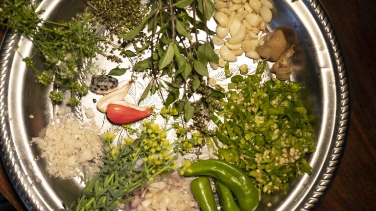 Zutaten für die scharfe Chilischote.