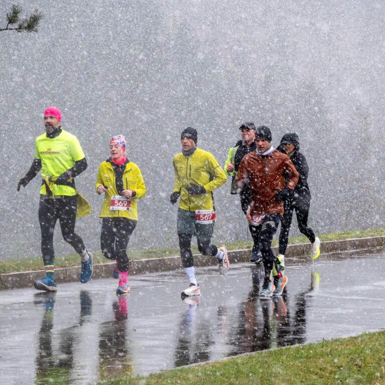 Die Crazy Runners beim Spendenlauf rund um die Ködel
